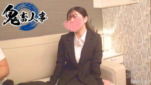 大量潮吹立即入职忙着找工作的性伴侣穿着西装看起来活力十足