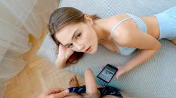 她不需要被问到